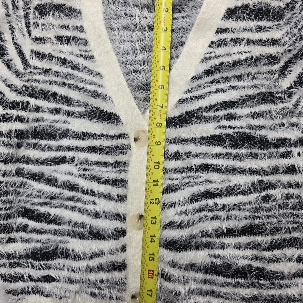 Cozy Striped Women's Cardigan - Picture 7 of 9